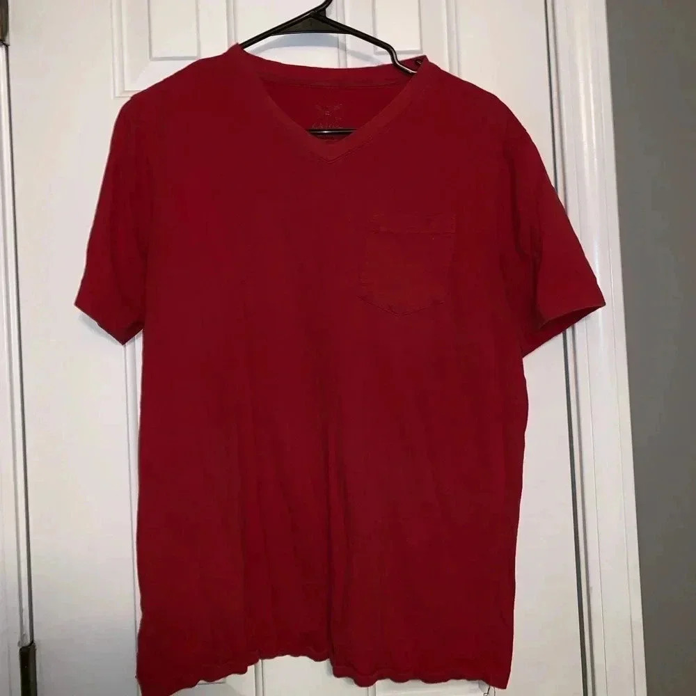 🟡Red T-shirt